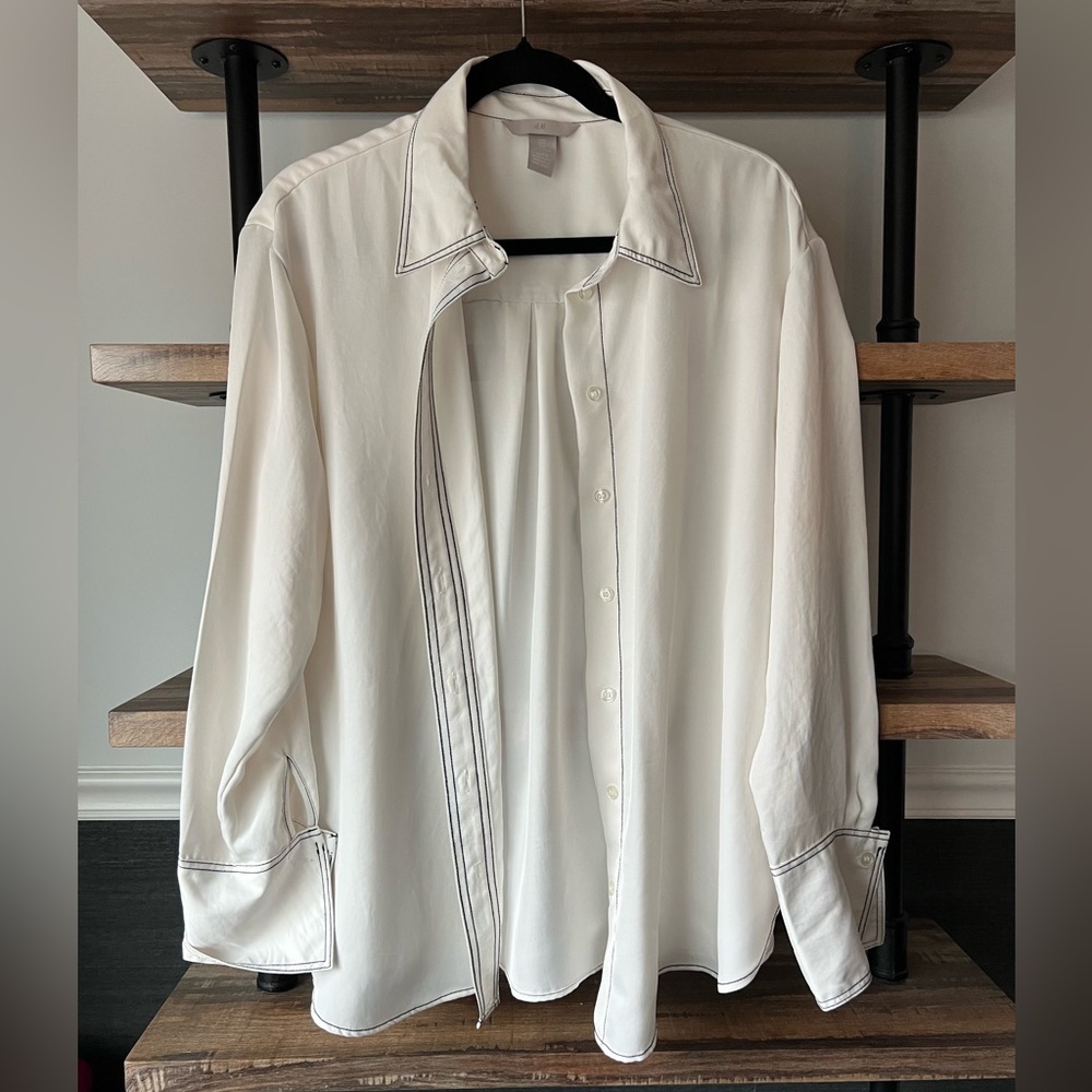 H&M Off-White Button-Down Shirt with Black Contrast Stitching - Picture 3 of 8